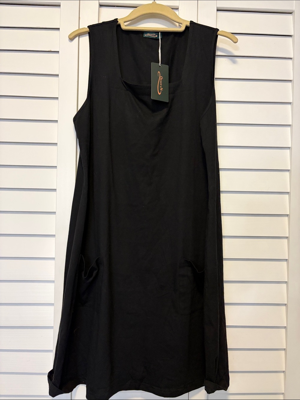 Ofeefan New Sleeveless Black Shift Dress with Pockets